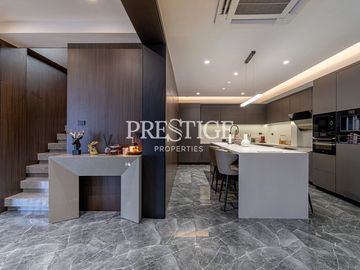 Tropical Village 2 – 3 bed 4 bath in Huay Yai / Phoenix PP11227