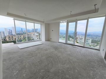 Pent House en Venta en Ivy Bosque Real.