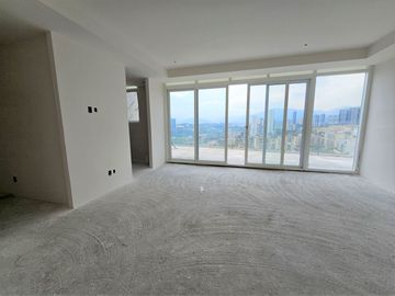 Pent House en Venta en Ivy Bosque Real.