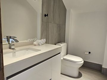 SUPER OPORTUNIDAD!!!   CASA EN CONDOMINIO EN VENTA EN BOSQUE REAL.