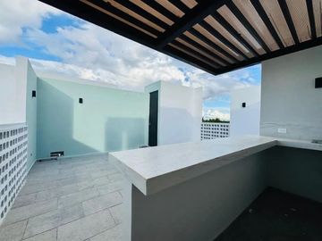 EN VENTA CASA TIPO TOWNHOUSE EN ZONA NORTE MÉRIDA I PRIVADA CELESTA CHOLUL