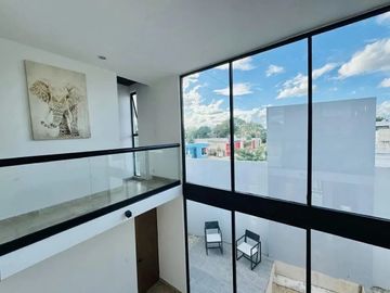 EN VENTA CASA TIPO TOWNHOUSE EN ZONA NORTE MÉRIDA I PRIVADA CELESTA CHOLUL