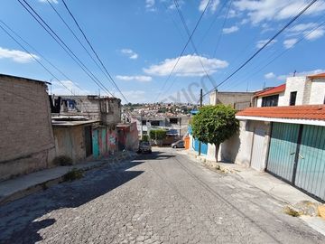 ¡Tu hogar ideal!  Amplia casa de 5 recámaras en La Sardaña, Tultitlán.
