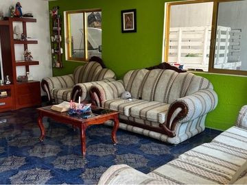¡Tu hogar ideal!  Amplia casa de 5 recámaras en La Sardaña, Tultitlán.