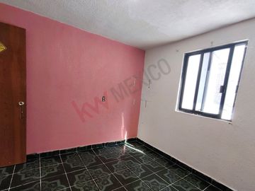¡Tu hogar ideal!  Amplia casa de 5 recámaras en La Sardaña, Tultitlán.