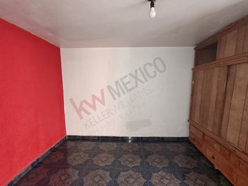 ¡Tu hogar ideal!  Amplia casa de 5 recámaras en La Sardaña, Tultitlán.