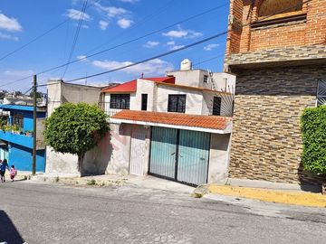 ¡Tu hogar ideal!  Amplia casa de 5 recámaras en La Sardaña, Tultitlán.
