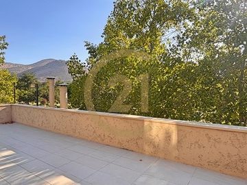 CASA EN VENTA LOS TRAPENSES 6 DORMITORIOS