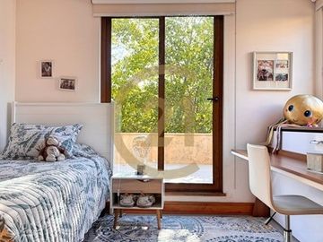 CASA EN VENTA LOS TRAPENSES 6 DORMITORIOS