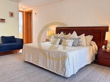 CASA EN VENTA LOS TRAPENSES 6 DORMITORIOS