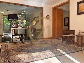 CASA EN VENTA LOS TRAPENSES 6 DORMITORIOS