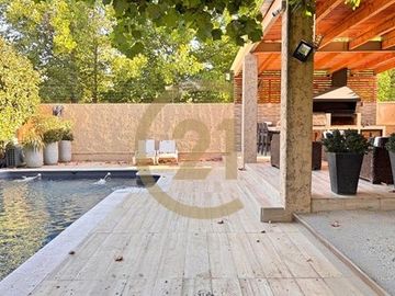 CASA EN VENTA LOS TRAPENSES 6 DORMITORIOS