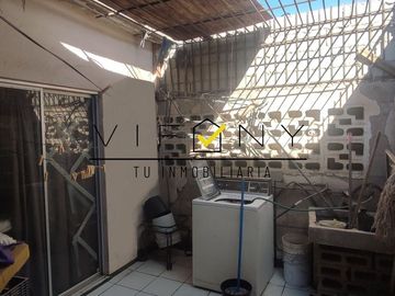 SE VENDE casa de un piso dos recámaras en zona de VIRREYES