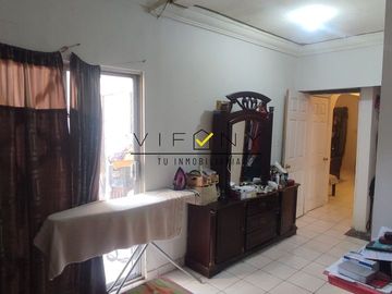 SE VENDE casa de un piso dos recámaras en zona de VIRREYES
