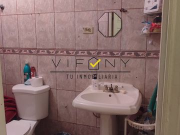 SE VENDE casa de un piso dos recámaras en zona de VIRREYES