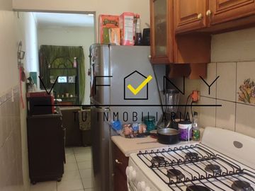 SE VENDE casa de un piso dos recámaras en zona de VIRREYES