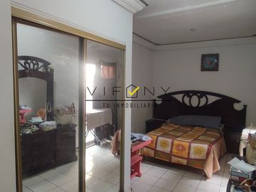 SE VENDE casa de un piso dos recámaras en zona de VIRREYES