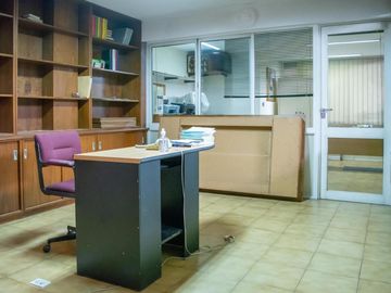 Depósito  con oficinas en venta en  Martinez - Inmejorable Ubicación!