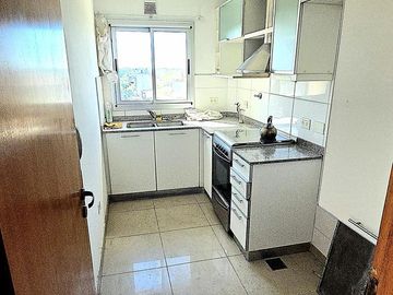 Espectacular  2 ambientes 50 m2. Gran CALIDAD.- Vistas inmejorables .- Cocina Separada