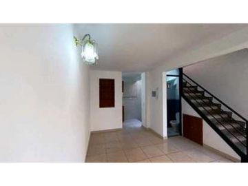 CASA EN VENTA EN CANTALEJO COLINA CAMPESTRE, MANZANEDA 2