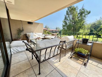 Departamento En Venta De 4 Dorm. En Lo Barnechea