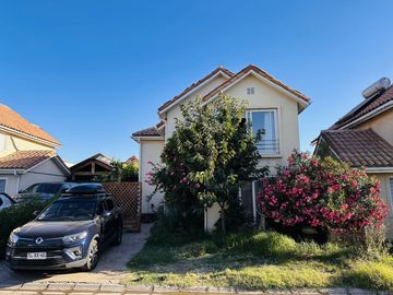 En venta hermosa casa con piscina, PADRE HURTADO