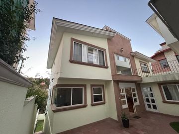 2 Casas en Condominio Horizontal y terreno anexo