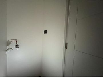Como nuevo 2D 1B 1E conexión a lavadora  LUMINOSO