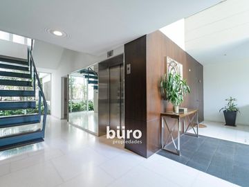 DEPARTAMENTO EN VENTA DE 4 DORMS COMPLETOS CON JARDÍN EN EL OLIVAR SAN ISIDRO