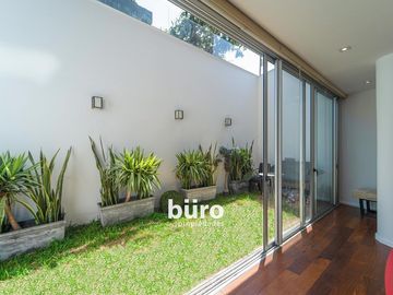 DEPARTAMENTO EN VENTA DE 4 DORMS COMPLETOS CON JARDÍN EN EL OLIVAR SAN ISIDRO