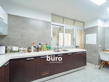 DEPARTAMENTO EN VENTA DE 4 DORMS COMPLETOS CON JARDÍN EN EL OLIVAR SAN ISIDRO