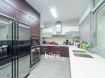 DEPARTAMENTO EN VENTA DE 4 DORMS COMPLETOS CON JARDÍN EN EL OLIVAR SAN ISIDRO