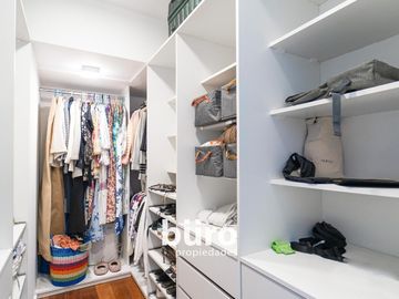DEPARTAMENTO EN VENTA DE 4 DORMS COMPLETOS CON JARDÍN EN EL OLIVAR SAN ISIDRO