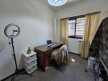 Excelente Casa de 5 Ambientes de 3 Plantas - Patio/Parrilla - Terraza