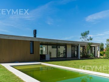 Venta casa en  Altos de Campo Grande
