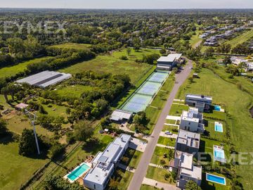 Venta casa en  Altos de Campo Grande