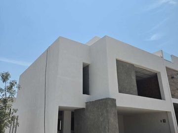 Venta Casa en Lomas de Angelopolis, Puebla