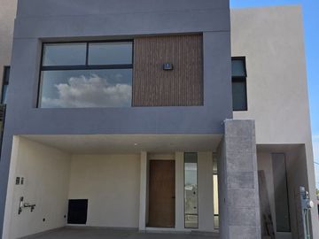 Venta Casa en Lomas de Angelopolis, Puebla