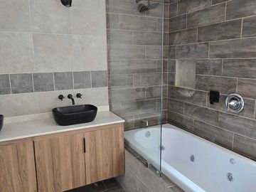Venta Casa en Lomas de Angelopolis, Puebla
