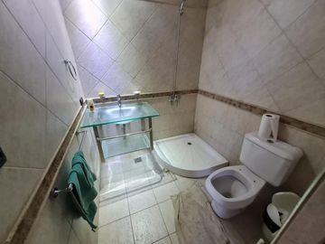 Casa en venta - 4 dormitorios 3 baños - 3.6 Ha- La Plata