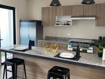 VENTA CASA EN LOMAS DE ANGELOPOLIS, PUEBLA