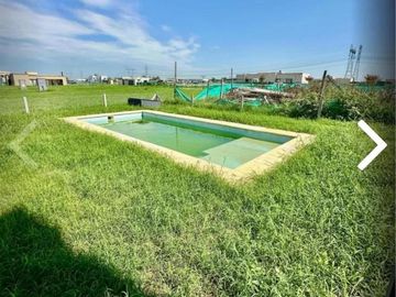 Casa en venta - 4 Dormitorios 3 Baños - Cochera - 190Mts2 - Canning