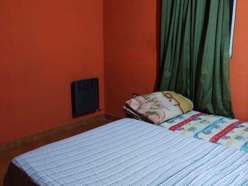 VENTA DE CASA EN PLOTTIER B° LAS BRISAS, 3 HABITACIONES