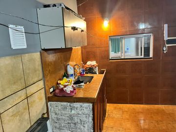VENTA DE CASA EN PLOTTIER B° LAS BRISAS, 3 HABITACIONES