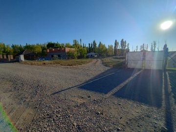 VENTA DE CASA EN PLOTTIER B° LAS BRISAS, 3 HABITACIONES