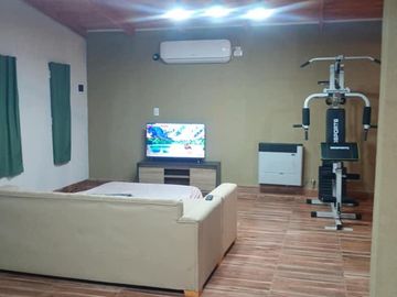 VENTA DE CASA EN PLOTTIER B° LAS BRISAS, 3 HABITACIONES