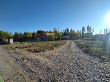 VENTA DE CASA EN PLOTTIER B° LAS BRISAS, 3 HABITACIONES