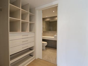 ¡Oportunidad! Departamento de 3 Ambientes con Cochera en Palermo Hollywood