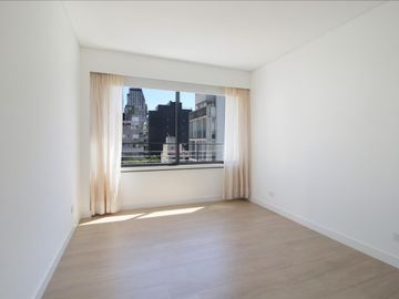 ¡Oportunidad! Departamento de 3 Ambientes con Cochera en Palermo Hollywood