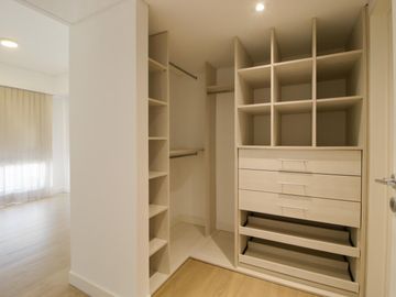 ¡Oportunidad! Departamento de 3 Ambientes con Cochera en Palermo Hollywood